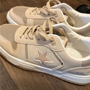 Bintage Havana Beige Sneakers size 11